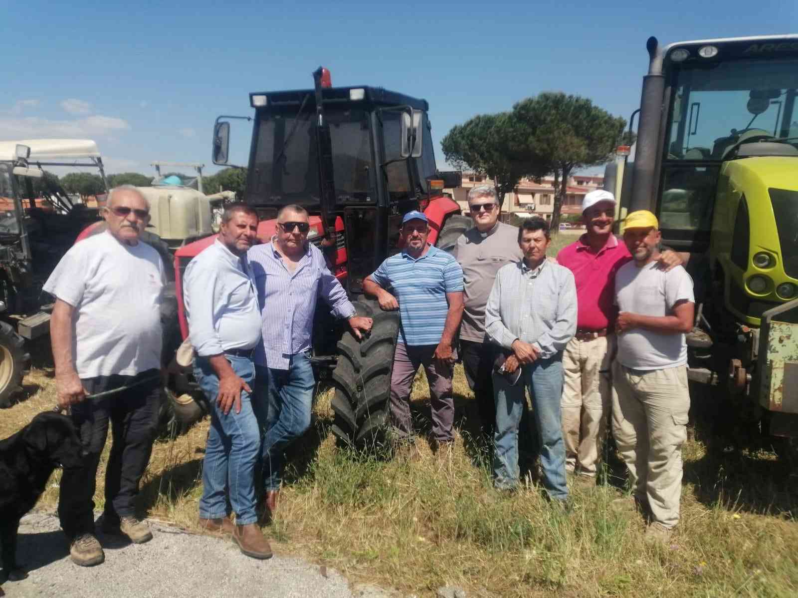 Immagine articolo: Menfi, comparto agricolo allo stremo: la protesta degli agricoltori