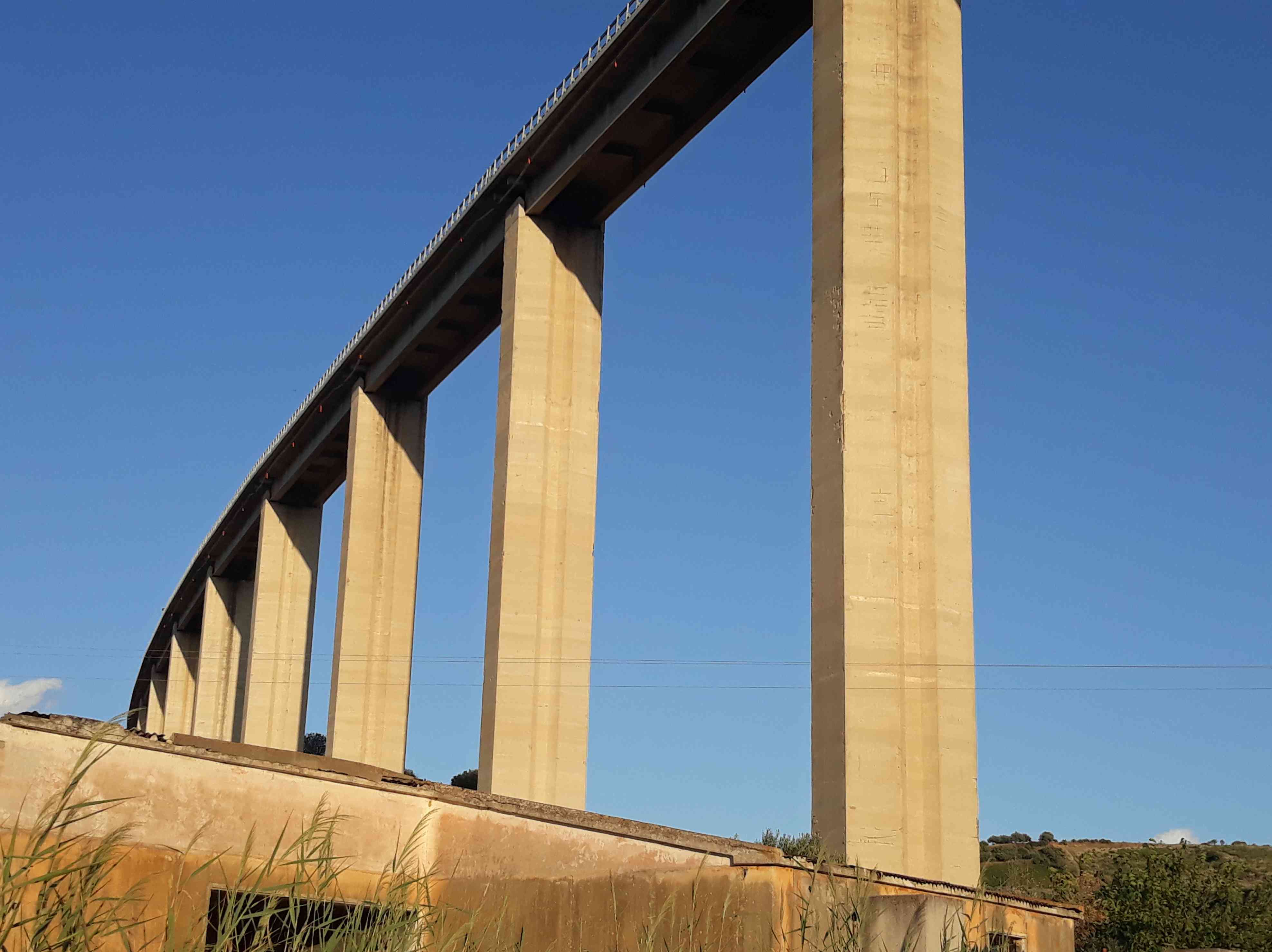 Immagine articolo: Viadotto del Belìce, tra lavori in corso e pilastri in fase di decadenza. L'Anas rasserena: “Non ci sono problemi“