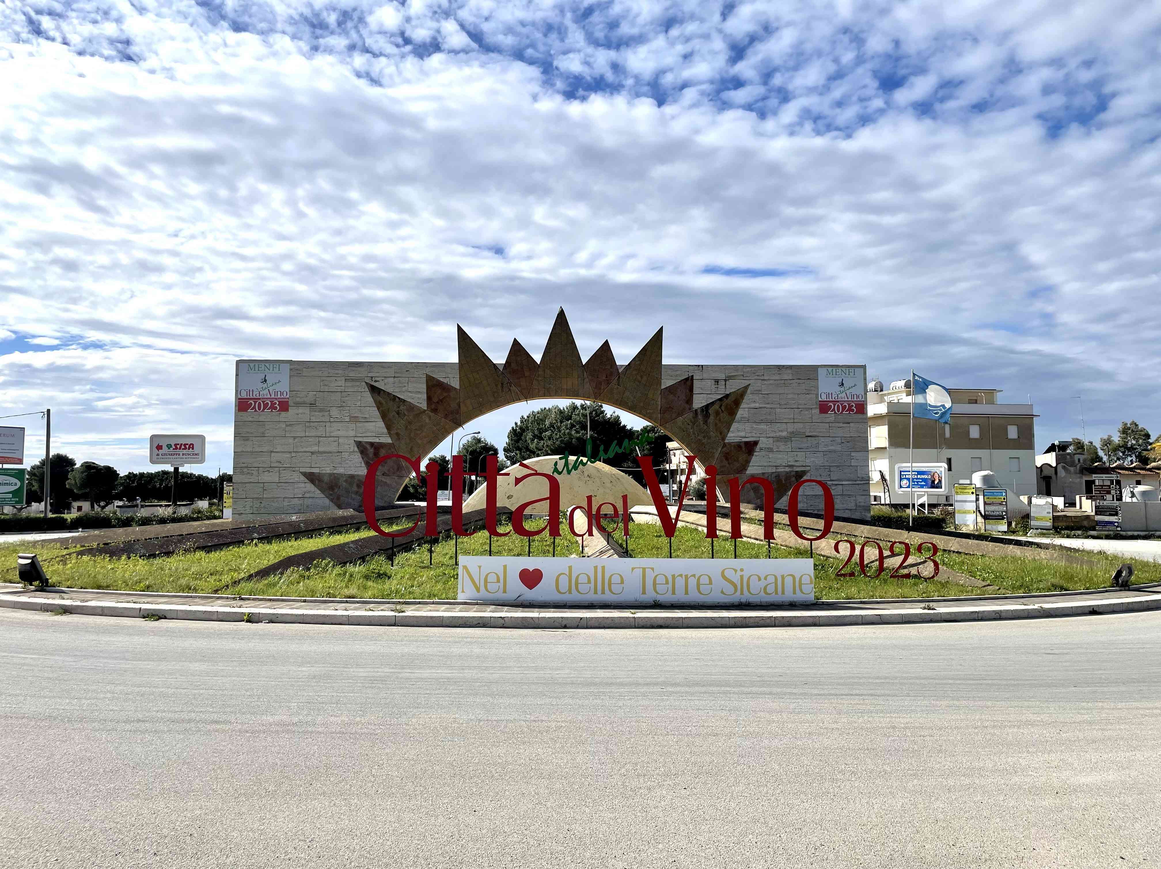 Immagine articolo: Menfi Città Italiana del Vino 2023, apertura delle attività sabato 18 Febbraio alla cantina Mandrarossa