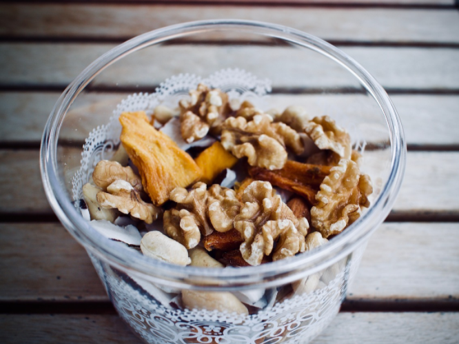 Immagine articolo: La frutta secca migliora la fertilità maschile