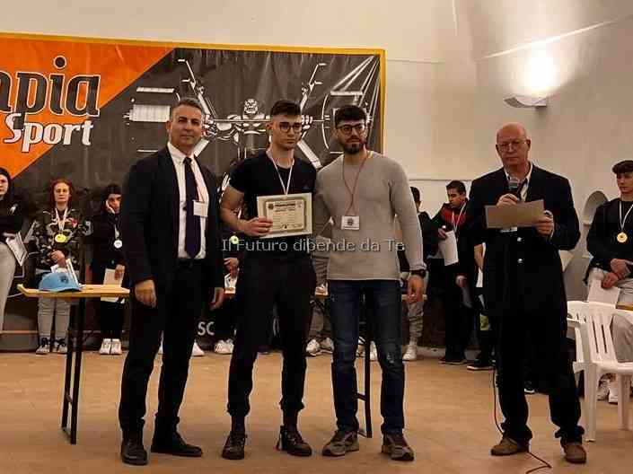Immagine articolo: Sollevamento pesi, due medaglie per atleti dell’Athena Club A.S.D. Menfi ai campionati italiani di qualificazione di Chiusa Sclafani