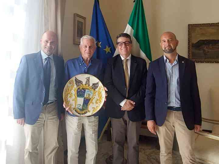 Immagine articolo: Oggi la cerimonia ufficiale di gemellaggio tra Menfi e Imperia: Scajola a Menfi per Inycon