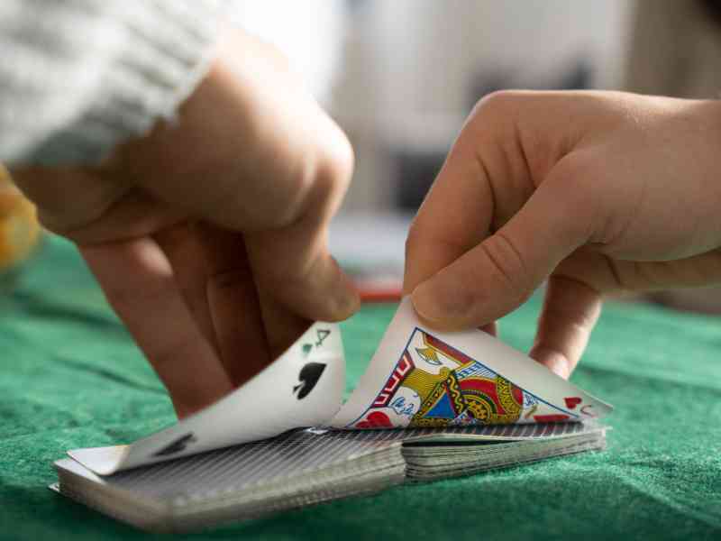 Immagine articolo: Dai tempi antichi a oggi: la storia e l’evoluzione dei giochi di carte