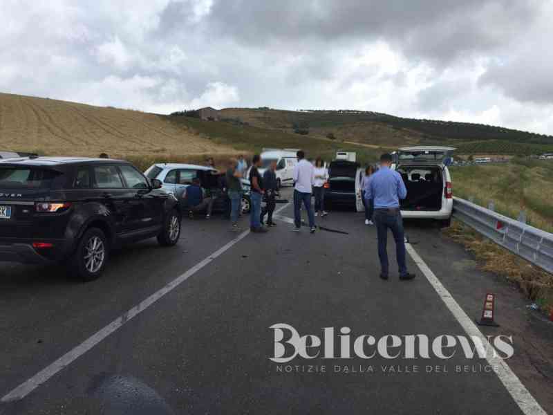 Immagine articolo: Incidente sulla Fondovalle, Palermo - Sciacca. Tra i 5 feriti anche il sindaco di Ribera