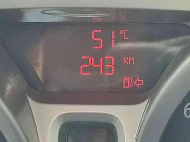 Immagine articolo: Caldo record fino alla prossima settimana e a Menfi le auto segnano i 51°C. Le 10 regole per proteggersi dal caldo