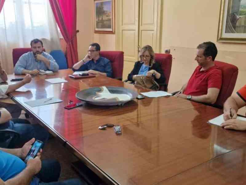 Immagine articolo: Menfi. Emergenza idrica, da lunedì il via all'irrigazione delle piante arboree