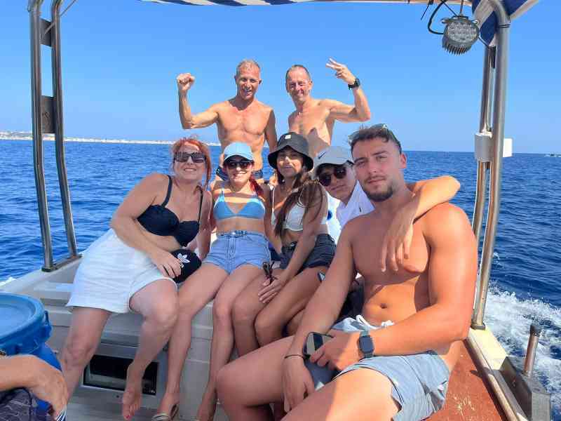 Immagine articolo: Missione compiuta! Gulli e Libasci attraversano lo stretto di Messina in 58 minuti