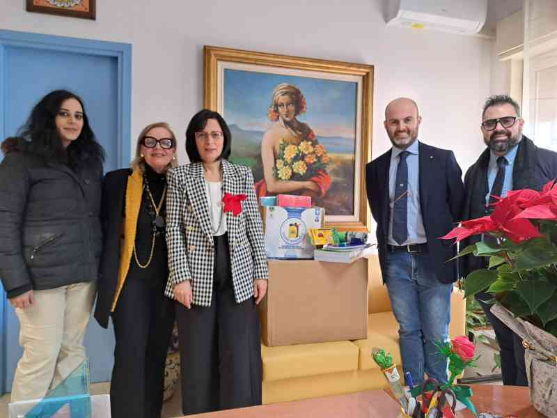 Immagine articolo: Anche quest'anno il service “Zaino sospeso” promosso dal Lions Club Menfi