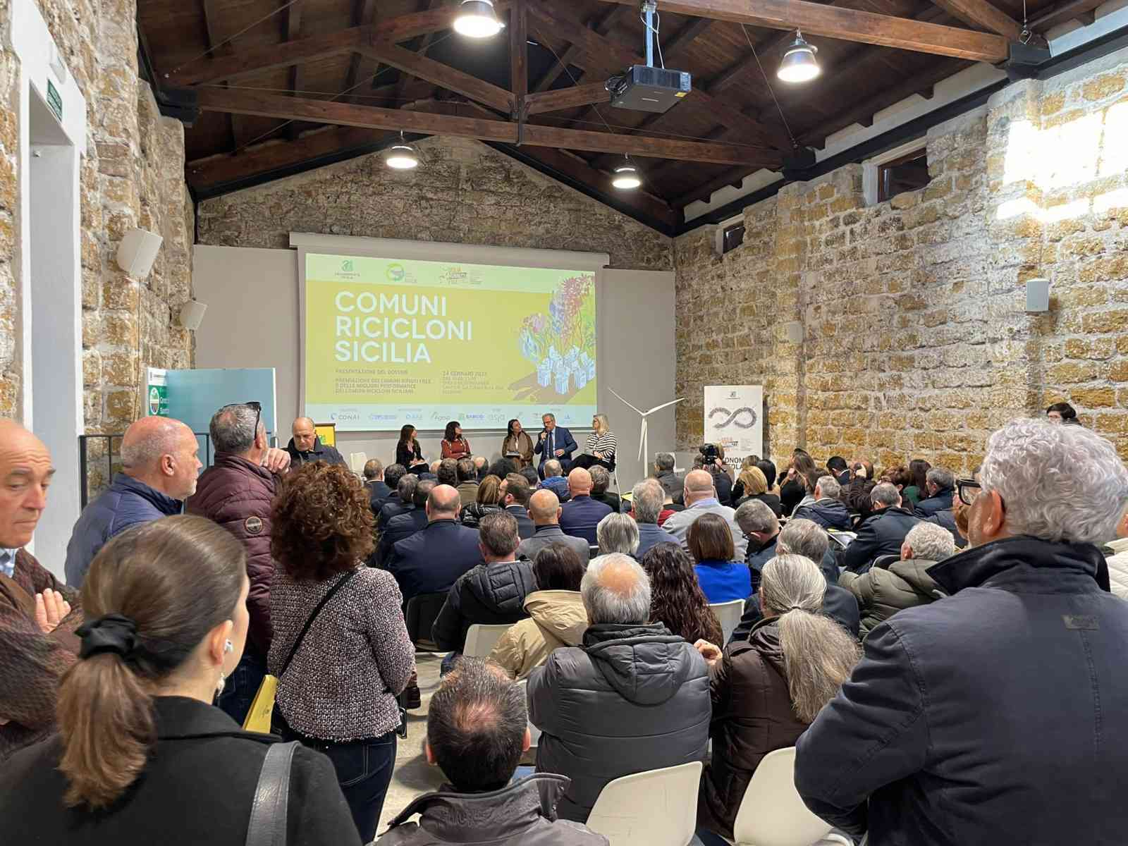 Immagine articolo: Differenziata. Sambuca “riciclona“, con l’85,7%. Menfi 72,5%, S. Margherita 75,5%, Montevago 77,6%