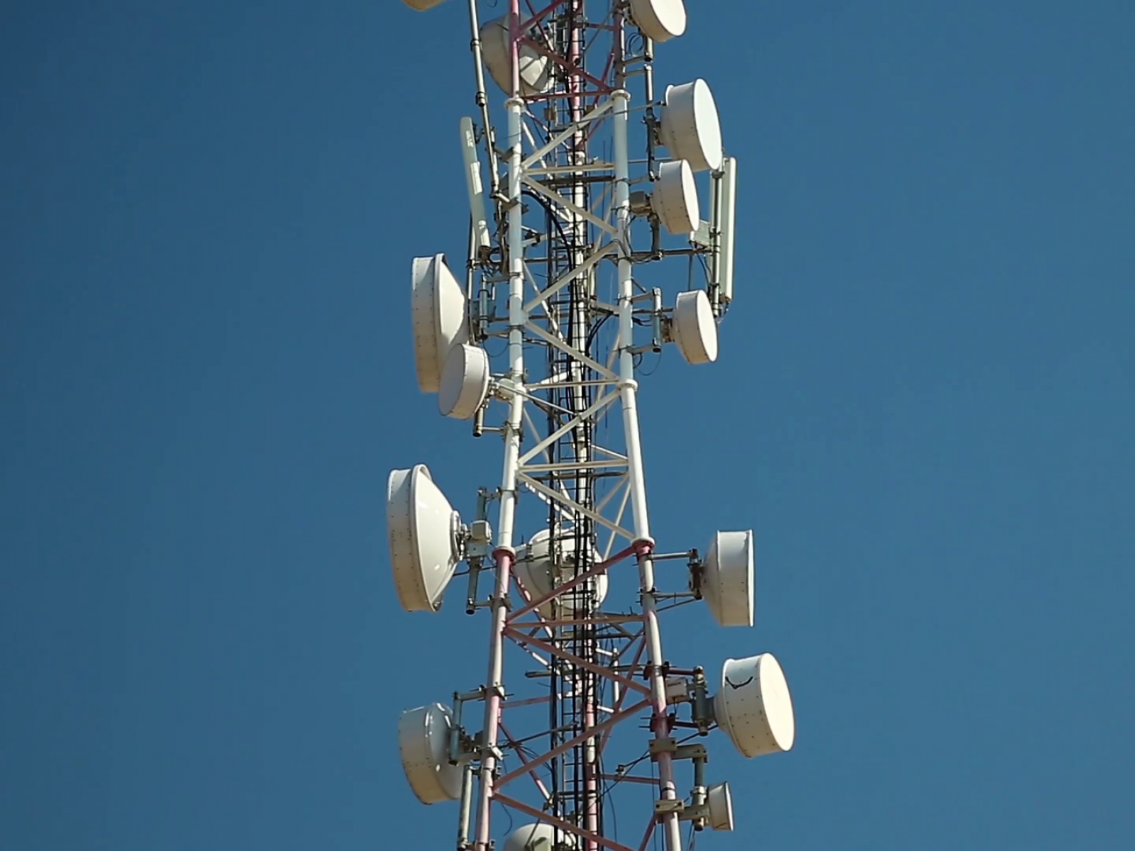 Immagine articolo: Sciacca: stop alle antenne Tlc vicino a scuole, ospedale ed edifici storici