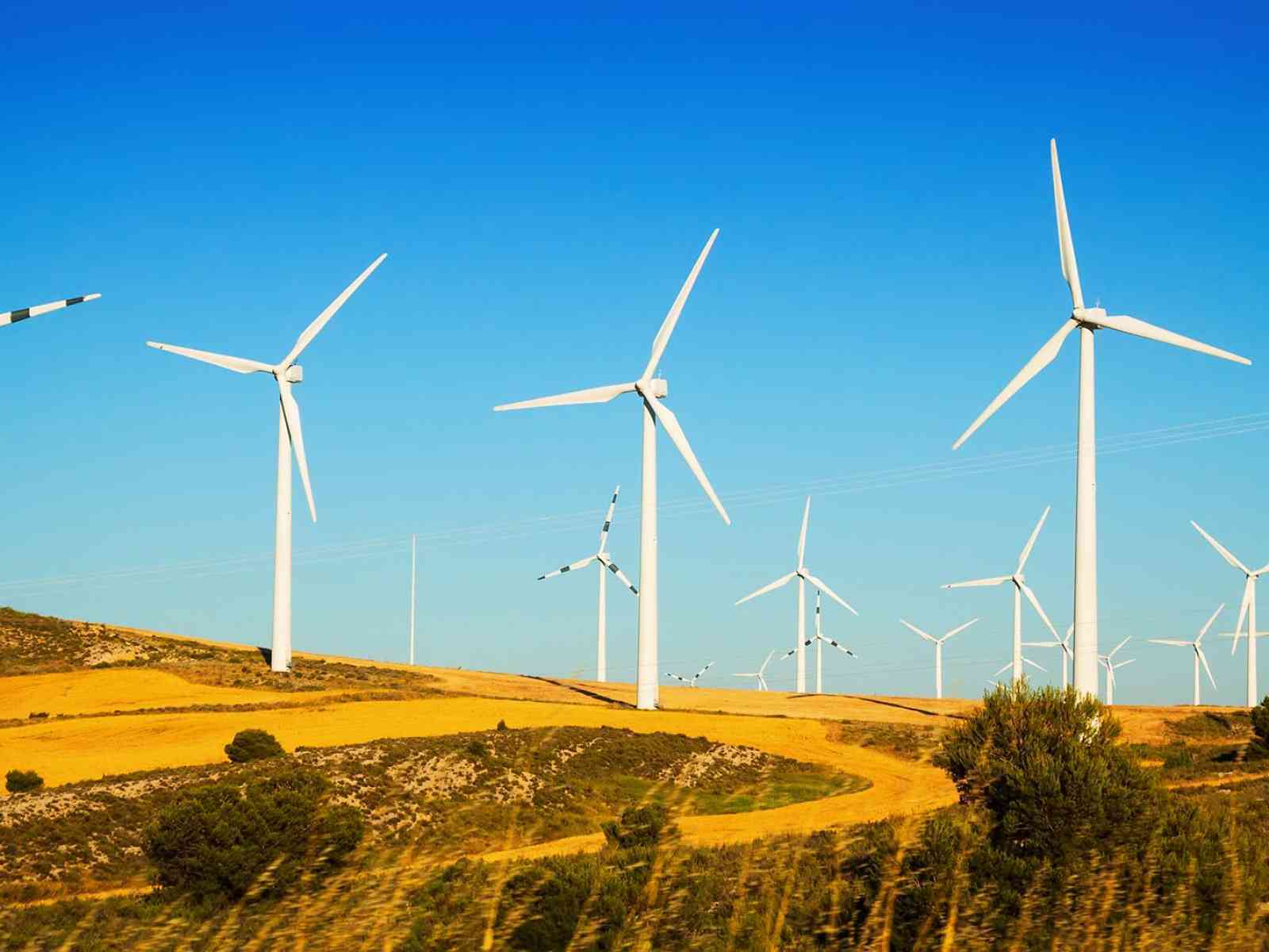 Immagine articolo: Operaio cade da pala eolica, 35enne di Salemi perde la vita