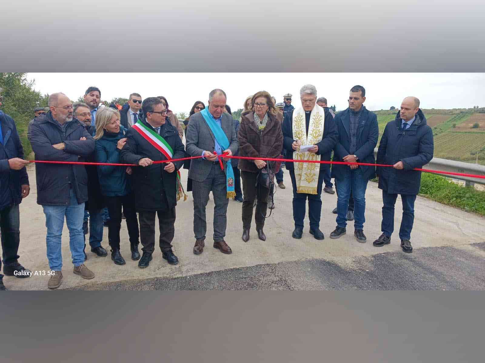 Immagine articolo: Riapre la SP79b tra Menfi e Porto Palo: conclusi i lavori sul tratto ceduto