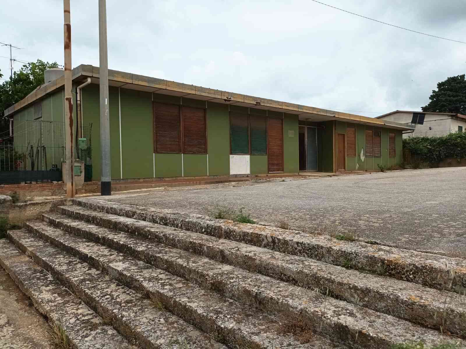 Immagine articolo: Montevago, via ai lavori di riqualificazione della chiesa e del poliambulatorio nell'ex baraccopoli