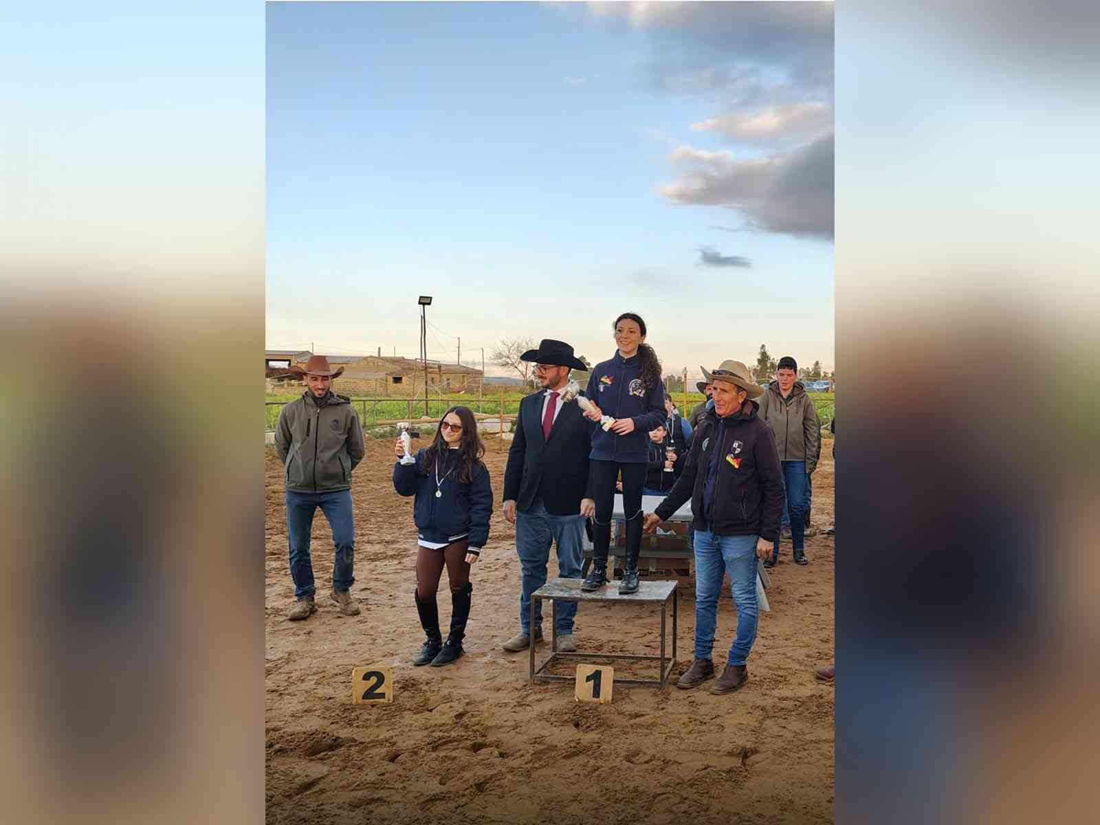 Immagine articolo: La giovane poggiorealese Emma Nicolosi trionfa nella gara di equitazione al Mandorlo Ranch di Gibellina