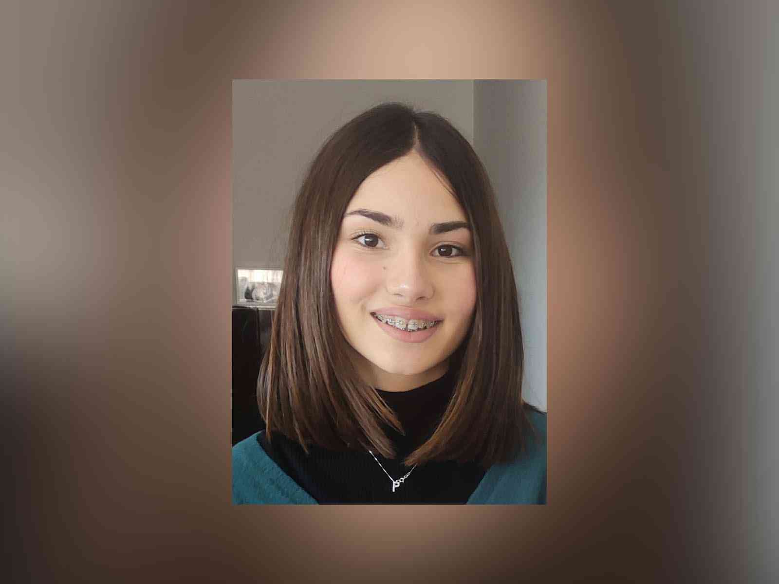 Immagine articolo: Poggioreale. La giovane Paola Cuscino vince la 1 edizione del concorso letterario ”Halyciae”