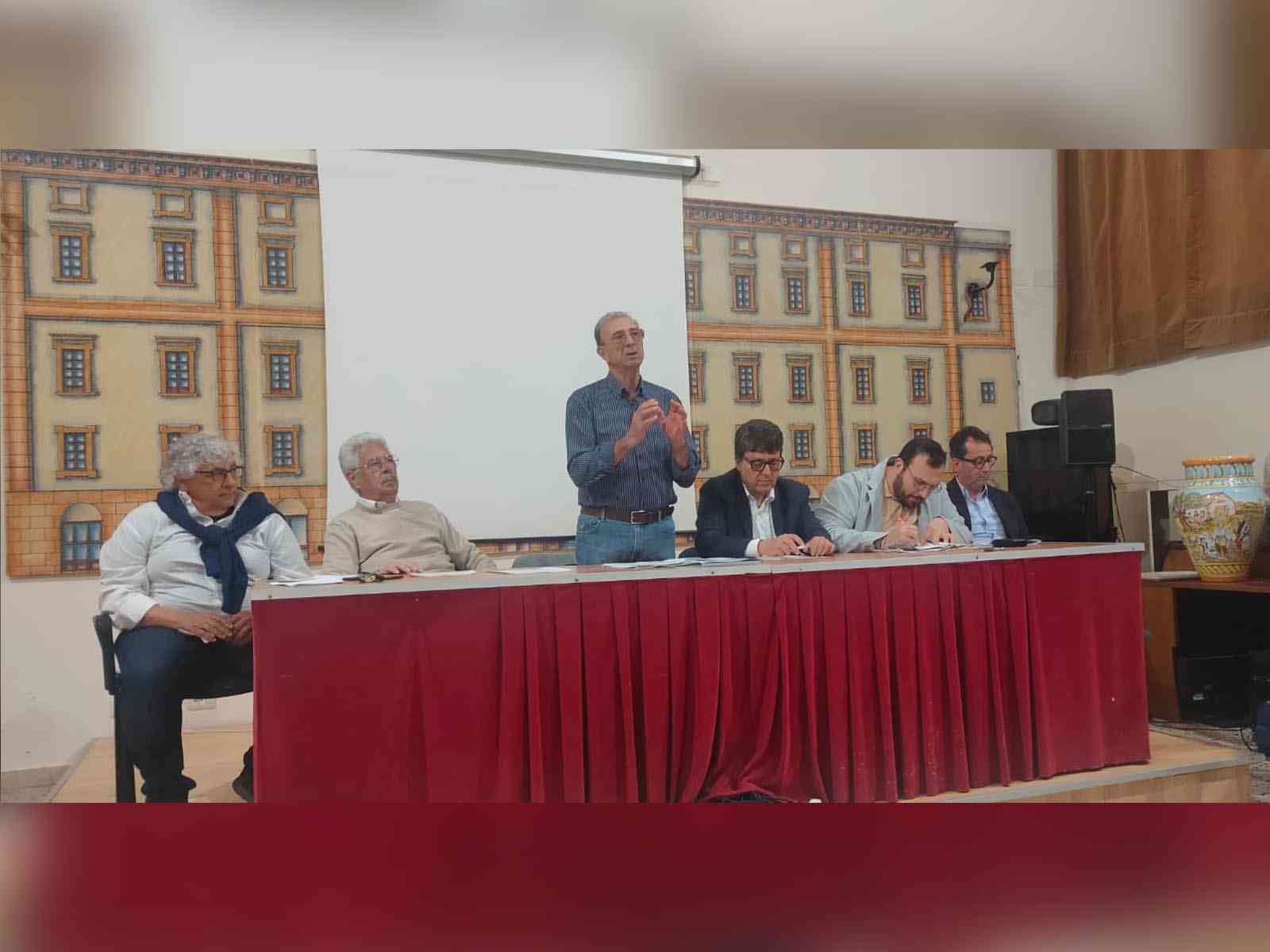 Immagine articolo: Una petizione per salvare l’agricoltura: “Subito l’utilizzo delle acque reflue”