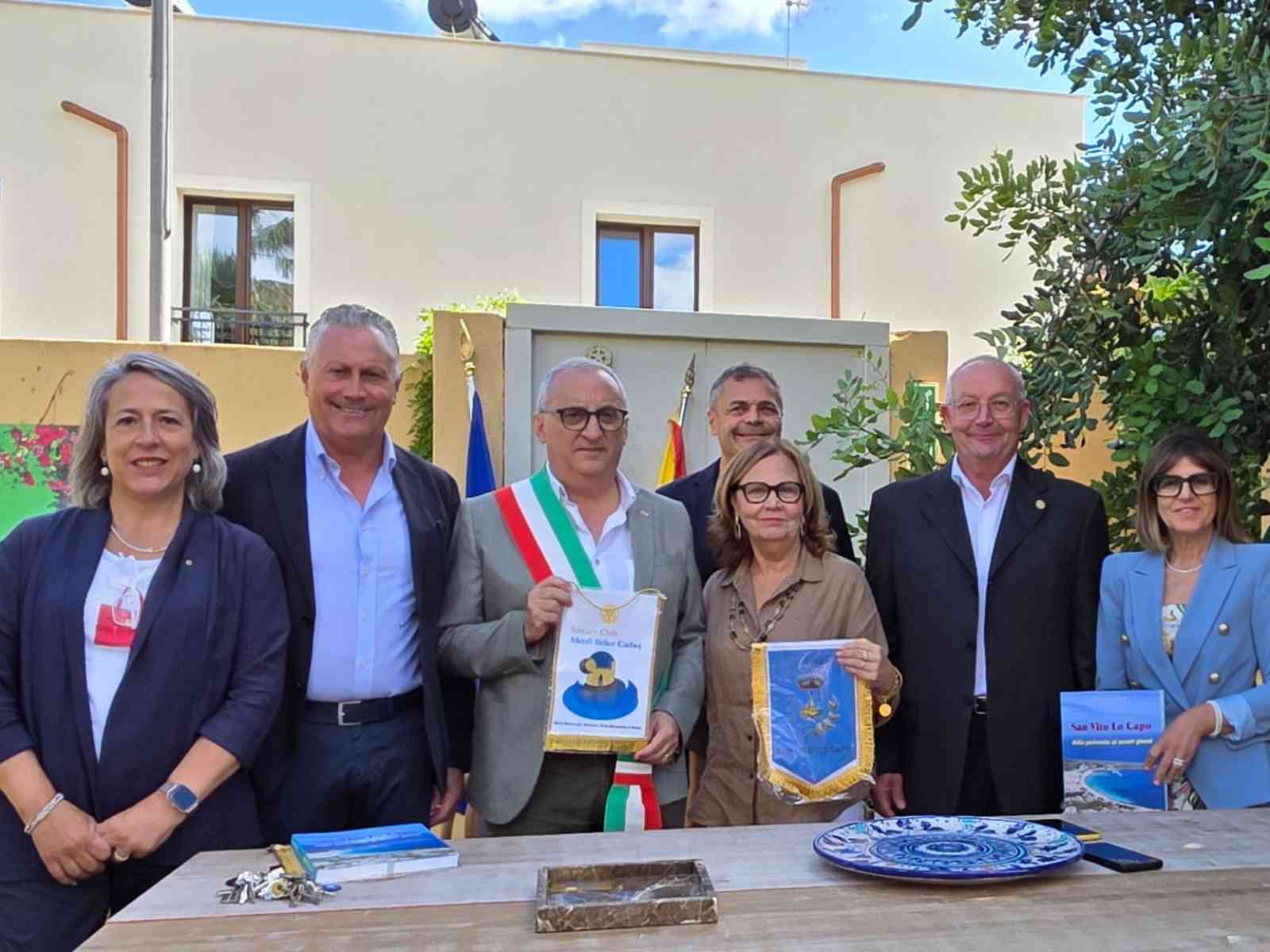 Immagine articolo: San Vito Lo Capo: il Rotary e la Pace